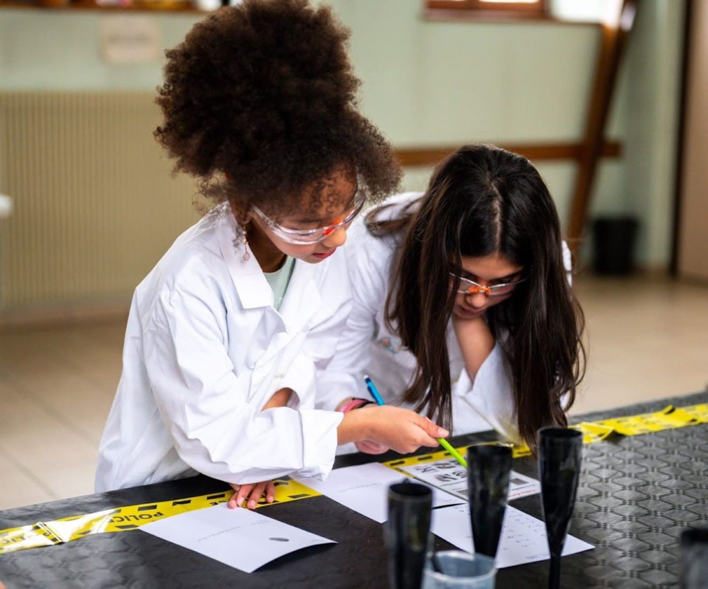 enfants ateliers les p'tits scientifiques